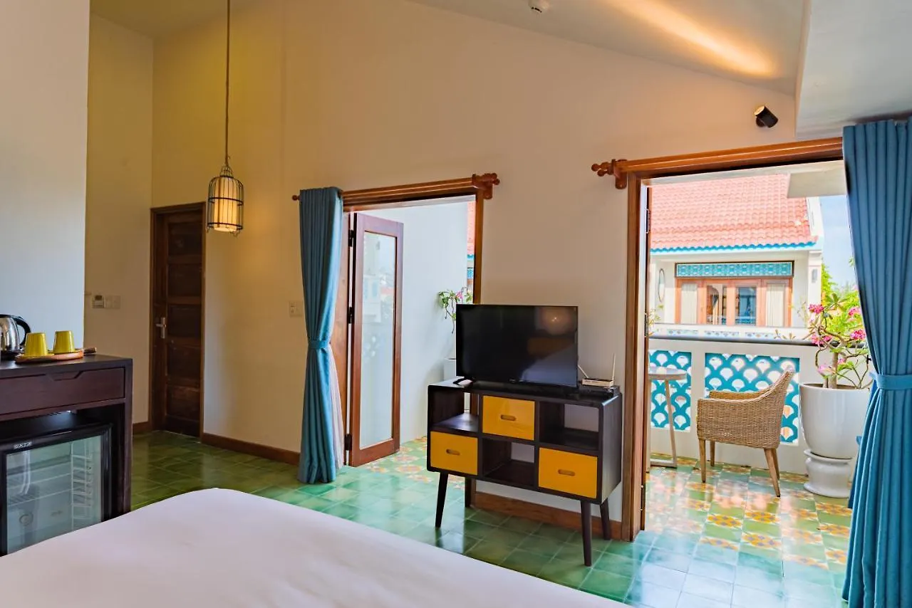 Beachside Boutique Resort Hoi An Hotel
